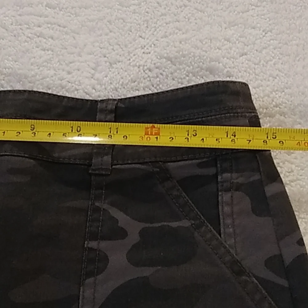 LOFT GRAY CAMO PENCIL SKIRT NWOT